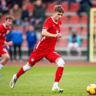 El atacante y máxima figura de Polonia, Oskar Tomczyk (9), fue uno de los sancionados.