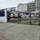 En una cámara del ECU-911 quedó registrado el momento en el que sacan el vehículo del canchón.