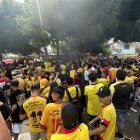 Este fue el ambiente en los exteriores del estadio Monumental, en la avenida Barcelona, previo al encuentro con Emelec.