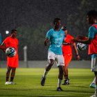 Ecuador ha tenido entrenamientos bajo la lluvia en Indonesia. Hoy cierra la fase de grupos ante Panamá.
