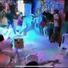 Los pistoleros entraron a un bar en el malecón de Pedernales a dar bala.