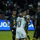 El partido entre Liga de Quito y Libertad, del 2 de junio, es uno de los juegos señalados.