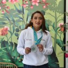 La ciclsta Miryam Núñez con la medalla de plata que obtuvo en los Juegos Panamericanos.
