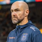 Félix Sánchez, va a su sexto partido con la Tri, pero tiene a la afición fastidiada.