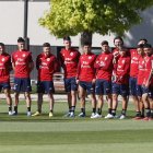 Chile llega a Ecuador sin Eduardo Berizzo, que renunció a la dirección técnica.