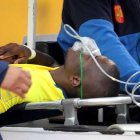 Enner Valencia salió golpeado y utilizó una ambulancia para que no sea detenido por la Policía en el estadio Atahualpa.