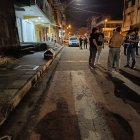 Los agentes llegaron hasta la escena y  confirmaron que dentro de este ataúd estaba una persona. Se llamaba Efraín Castro.