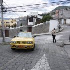 En algunas zonas de Chilibulo, los moradores intentan contrarrestar la inseguridad con letreros y alarmas comunitarias.