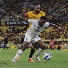 Los dos partidos ante Barcelona, en los que fueron derrotados, marcaron el renacer de los albos.