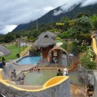 Uno de los principales ingresos económicos son las termas cuyas aguas llegan de los volcanes Cayambe y Antisana.