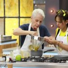 Cecilia Cascante (der.), en MasterChef.
