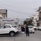 La Policía llegó al sitio del triple crimen.