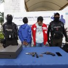 Un menor  de edad y un adulto fueron detenidos en primera instancia.