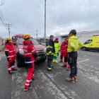 Personal de socorro acudía al volcán El Altar.