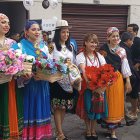 Los carros alegóricos también son parte de este evento masivo que cada año congrega a más de 80.000 personas.