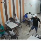 Imagen con la que tratan de identificar al atacante.