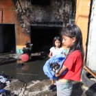 El incendio consumió un local.