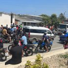 Curiosos intentaban descifrar qué pasaba en La Libertad.