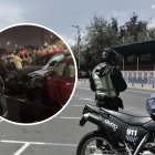 Agentes tomaban fotografías en el lugar de los hechos para la investigación.