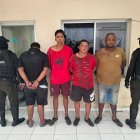 Cuatro de los detenidos fueron atrapados luego de que presuntamente cometieron cinco crímenes