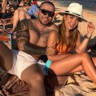 Jessi Uribe es objeto de crueles comentarios en las redes, tras su caída cuando tomaba fotos a Paola Jara.