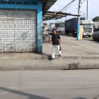 En el sitio, testigos del hehco indicaron haber oído cinco disparos.