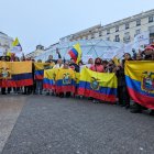 Decenas de compatriotas de varias comunidades de Madrid se dieron cita para pedir que vuelva la paz a Ecuador.