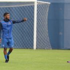 Pedro Vite (d) confesó que está feliz por poder defender al combinado nacional en el Preolímpico. Él y Justin Cuero (i) se perfilan como titulares en la selección.