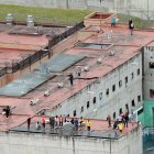 En el CPL Azuay no. 1, conocido  como cárcel de Turi, también se reportan retenidos.