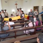 Entre familiares y compañeros hicieron homenaje a los agentes asesinados.