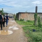 En la cooperativa San Gregorio de Durán fue hallado el cuerpo de un hombre embalado. La Policía investiga este hecho.