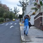 Sectores residenciales cuentan hoy con movimiento comercial. Sin buses, no obstante, llegar allí es complicado.