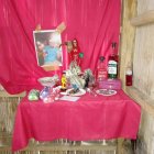Hasta un altar de la Santa Muerte fue encontrado en un operativo en Santa Ana,
