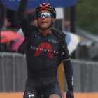 El nacido en Sucumbíos de 26 años corre con el IneosGrenadiers y ya es el mejor ciclista latinoamericano de la prueba.