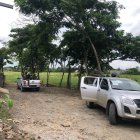 Unos vinceños aplauden la labor de los militares y piden que sigan en el cantón.