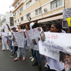 Familiares de personas privadas de la libertad asistieron con camisetas blancas que tenían la solicitud de paz.