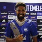 Cristhian Noboa se puso la camiseta azul como en el 2006 y jugará con el 16.
