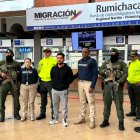 El sujeto ya está bajo custodia de las autoridades de Colombia. Estados Unidos lo reclama para juzgarlo.