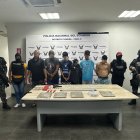 Entre los detenidos hay una mujer. Sus detenciones se concretaron durante allanamientos efectuados contra varios domicilios la noche del viernes.