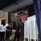 Personas fueron asesinadas en un hospital de Lomas de Sargentillo.