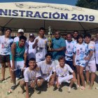 La Liga parroquial Virgen de Fátima, ganadora de los juegos y también ganadora del fútbol playero .