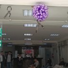 Lazos negros colocaron en la puerta principal de la Fiscalía de Loja.