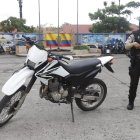 Referencial: la Policía se enfrentó a balas con los 'pillos' en el Guasmo de Guayaquil.