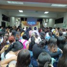 Decenas de estudiantes le dieron el último adiós en la finca La María facultad de la UTEQ.