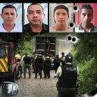 Policías y personal del Cuerpo de Bomberos llegaron al sitio del hallazgo para retirar los cadáveres que luego fueron embarcados en el carro de Medicina Legal.