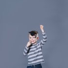 Reconoce verbalmente sus logros y el buen comportamiento de los niños es muy efectivo.