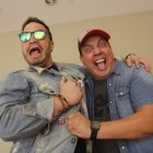 Chino Moreira y Gino Freire, con sus ocurrencias arrancan carcajadas al público.