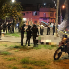 Policías llegaron a la zona para investigar el hecho y encontraron dos cuerpos sin vida.