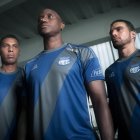 Luis Fernando León y su foto que ha causado sensación, junto a Jaime Ayoví y Alexander González.