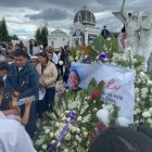 Dana Ramos fue despedida por la ciudadanía de Riobamba.